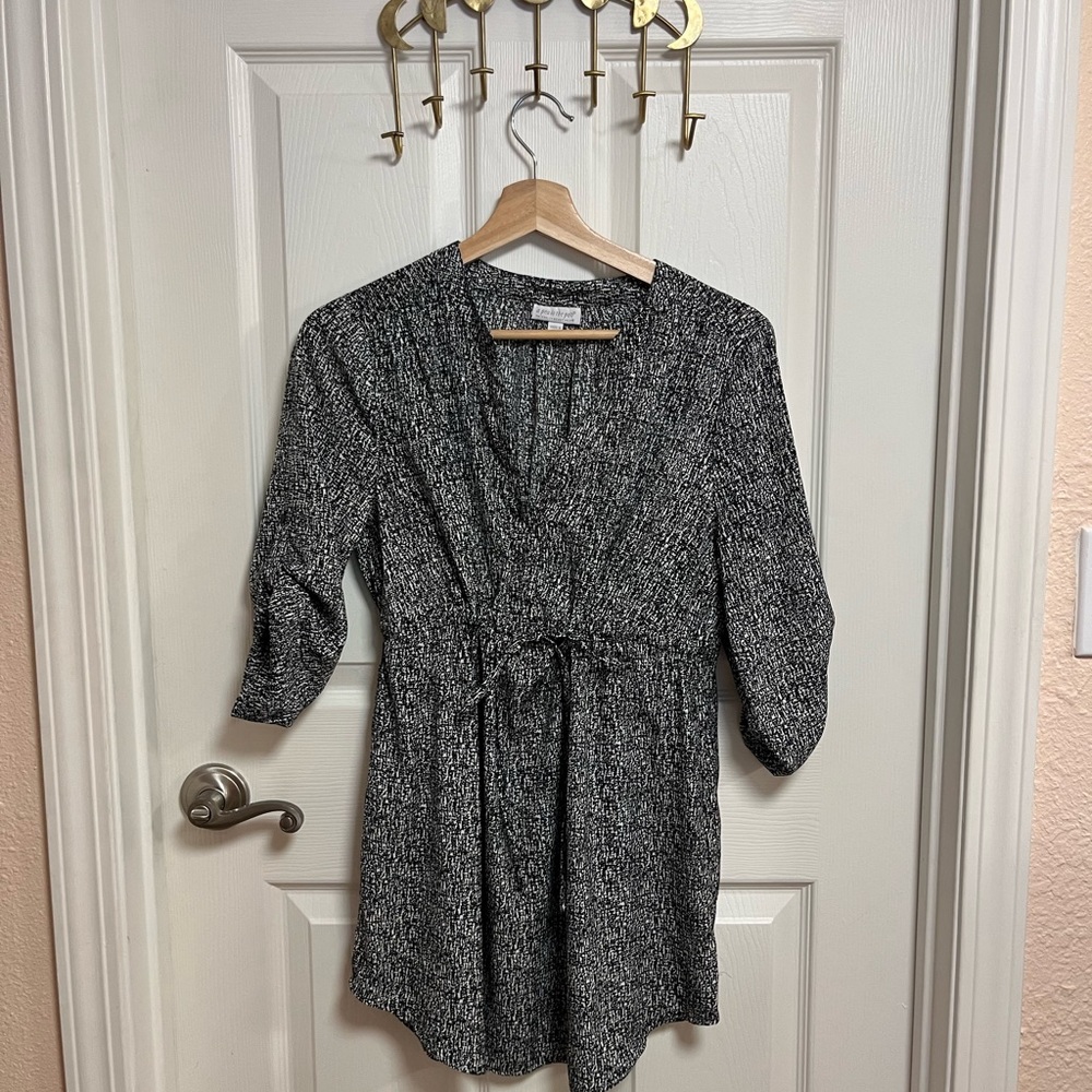 A Pea in the Pod Black and White Maternity Tunic